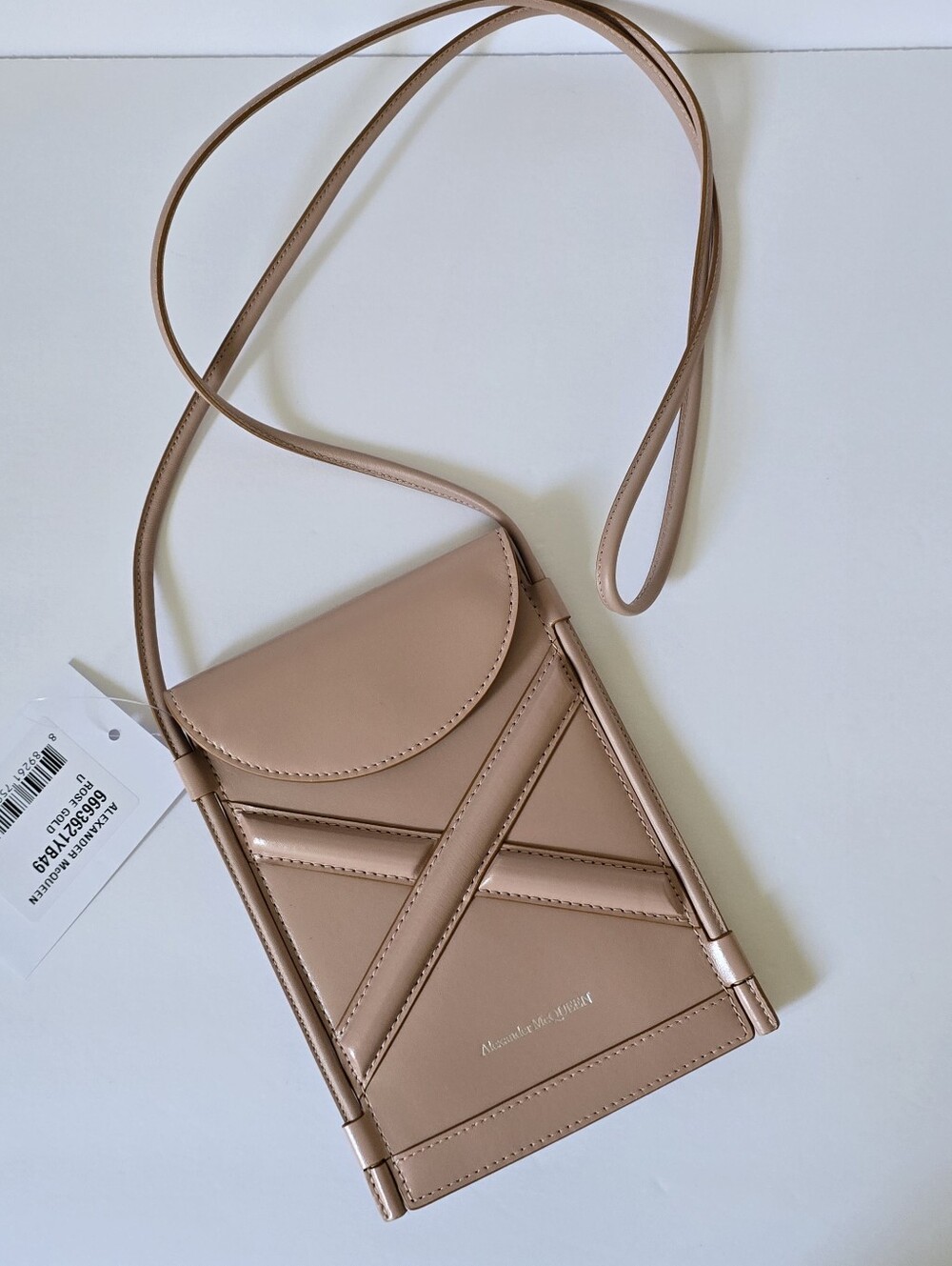 Alexander McQueen The Curve Leather Pouch Crossbody Bag Rose Gold … - Picture 3 of 10